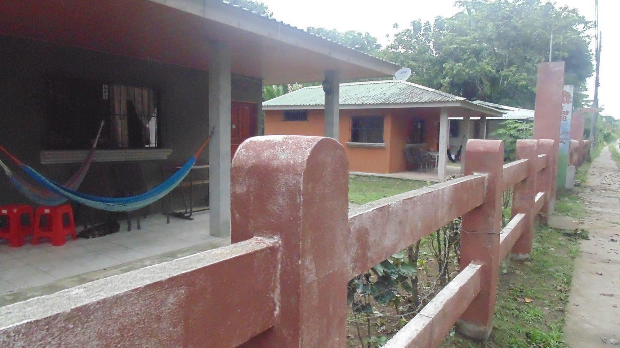 Cahuita Lodge מראה חיצוני תמונה